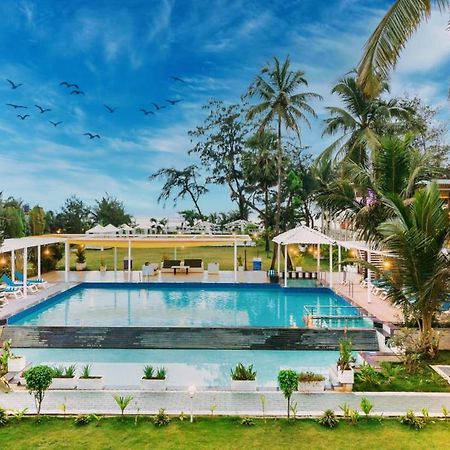 Foxoso La Beach Resort & Spa Old Goa Exterior foto