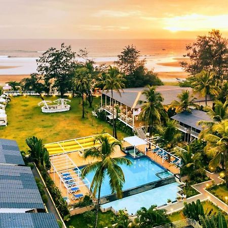 Foxoso La Beach Resort & Spa Old Goa Exterior foto