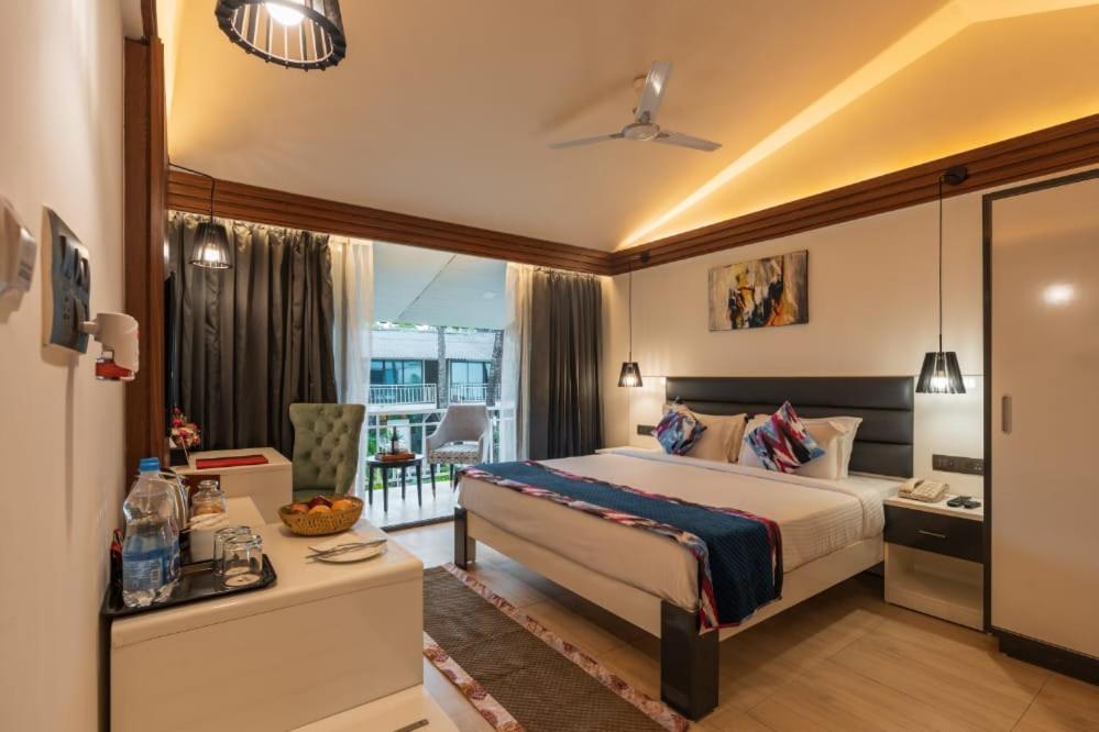 Foxoso La Beach Resort & Spa Old Goa Exterior foto
