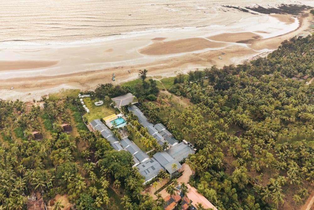 Foxoso La Beach Resort & Spa Old Goa Exterior foto